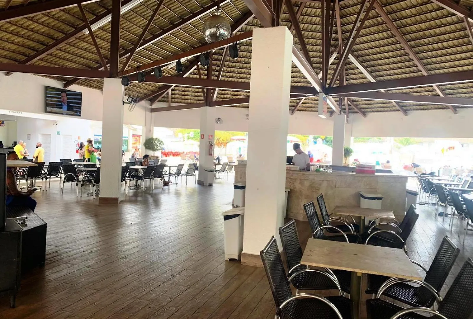 Lacqua diroma com fogão, geladeira, micro-ondas, Park aquático 24h, acomoda até 5 pessoas Caldas Novas Apart-hotel
