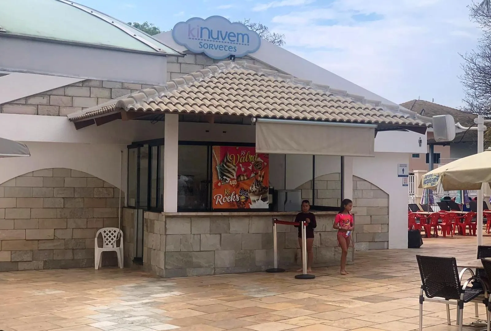 Apart-hotel Lacqua diroma com fogão, geladeira, micro-ondas, Park aquático 24h, acomoda até 5 pessoas Caldas Novas
